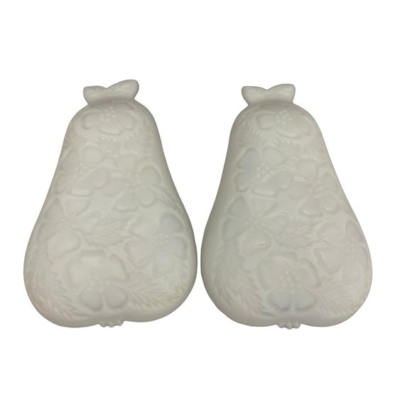 Hazel Atlas Milk Glass - Blossom Pattern - 2 Relish Trays - Pear Shaped - Picture 7 of 8